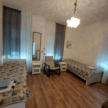 Gaestewohnung Mit Kueche Magdeburg An Der Elbe Buitenkant foto