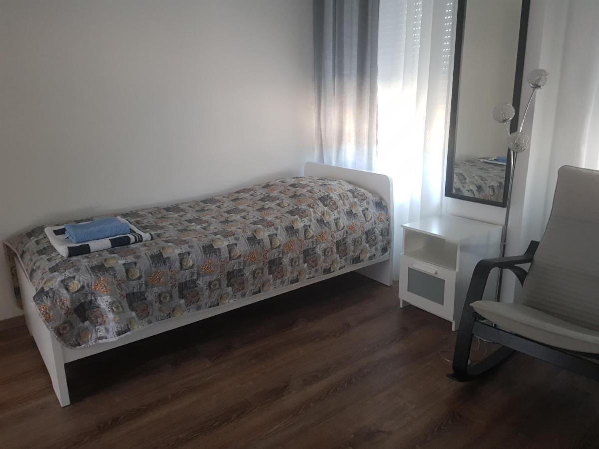 Gaestewohnung Mit Kueche Magdeburg An Der Elbe Buitenkant foto
