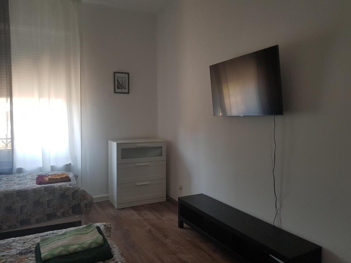 Gaestewohnung Mit Kueche Magdeburg An Der Elbe Buitenkant foto